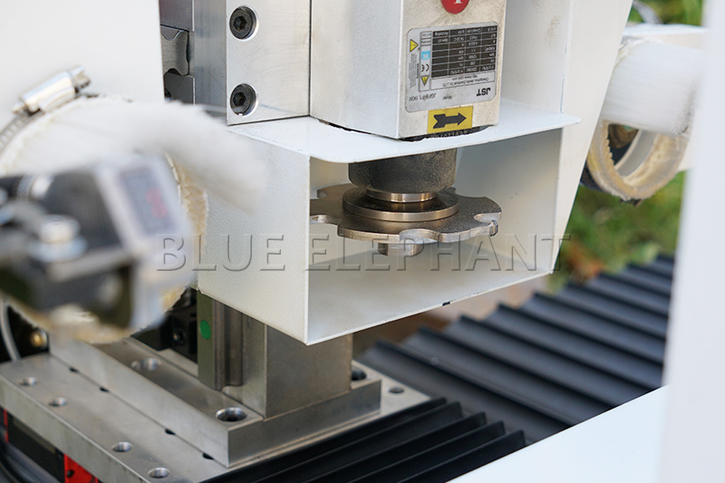 數(shù)控側(cè)孔機