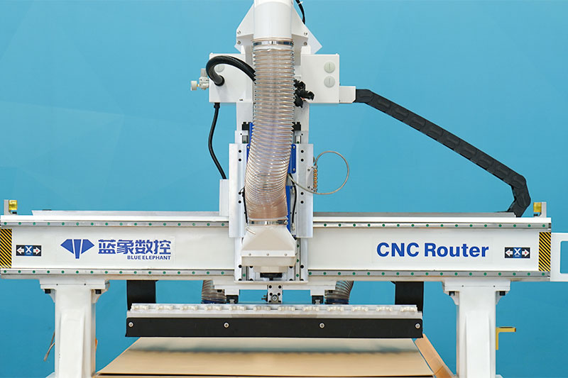 數(shù)控開(kāi)料機(jī)